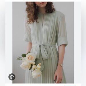 HM mint dress